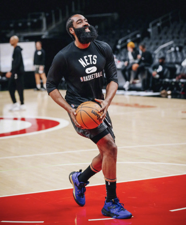 九游游戏盒子下载篮网新秀表现惊艳,全场观众掌声不断,价格现在游戏记者本站.