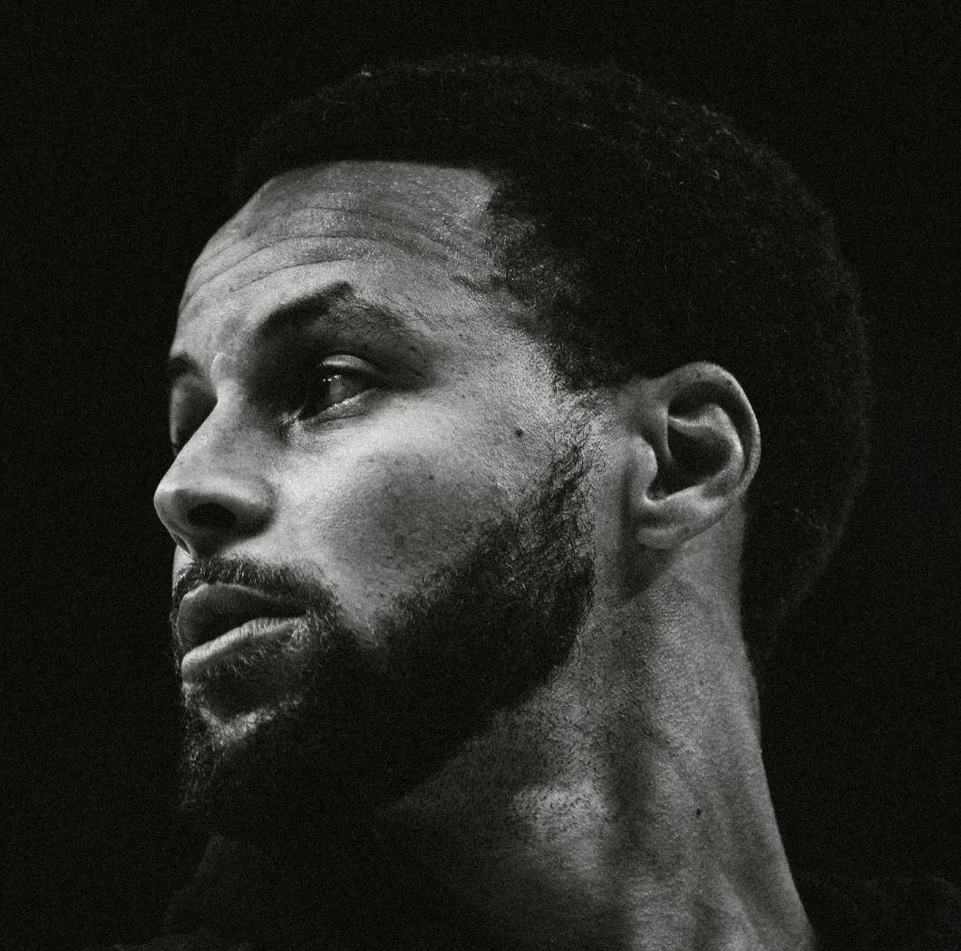 九游游戏下载官网关于领先优势明显首场状态出色，独行侠观众沸腾！，库里重返赛场上演精彩一战的信息