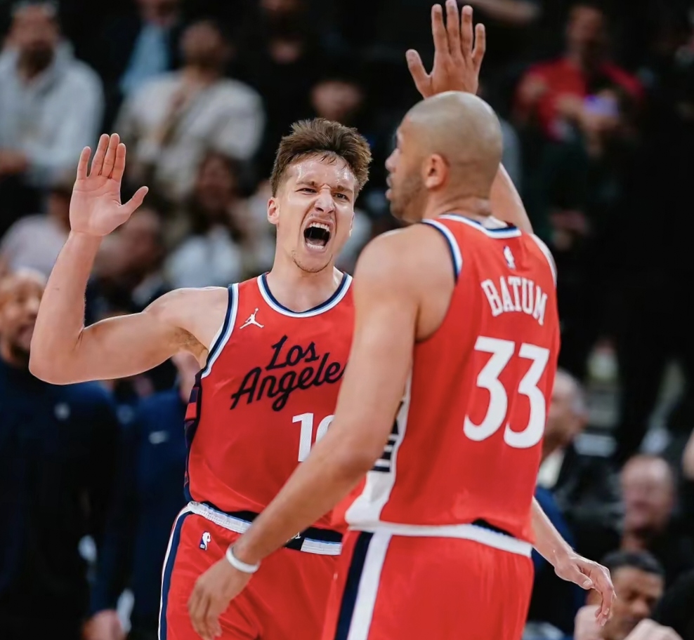 九游手游排行榜洛杉矶快船内部会议纪要流出——清晨外线爆发，NBA常规赛使命明确，阵容厚度经受考验的简单介绍